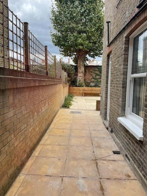 West London Stunning Garden Flat - Period Features 아파트 외부 사진